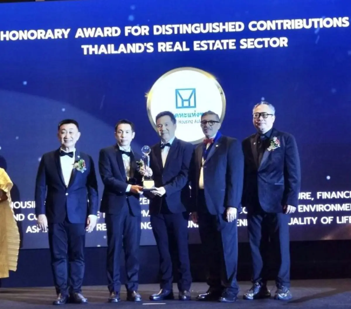 ล่าสุดคว้ารางวัลเกียรติคุณ “องค์กรที่มีคุณูปการแก่วงการอสังหาริมทรัพย์ไทย” ประจำปี 2568 จากเวทีระดับนานาชาติ สะท้อนความสำเร็จในการผลักดันภารกิจสู่ผลลัพธ์ที่เป็นรูปธรรม ...