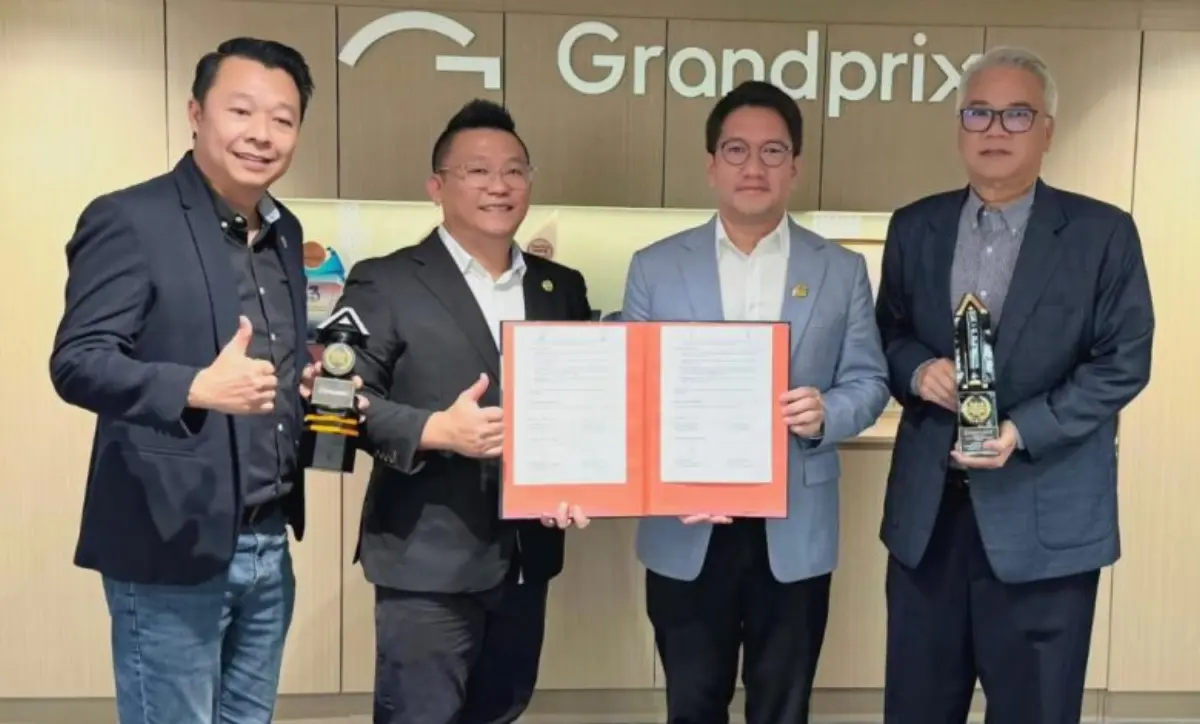 งาน Asia Automotive Award (AAA) จัดขึ้นโดย บริษัท ASIAAUTO VENTURE SDN BHD (MOTONATION) ประเทศมาเลเซีย ซึ่ง Mr. Por Boon Kuan ประธานจัดงานฯ ได้เล็งเห็นศักยภาพของบริษัท กรังด์ปรีซ์ อินเตอร์เนชั่น...
