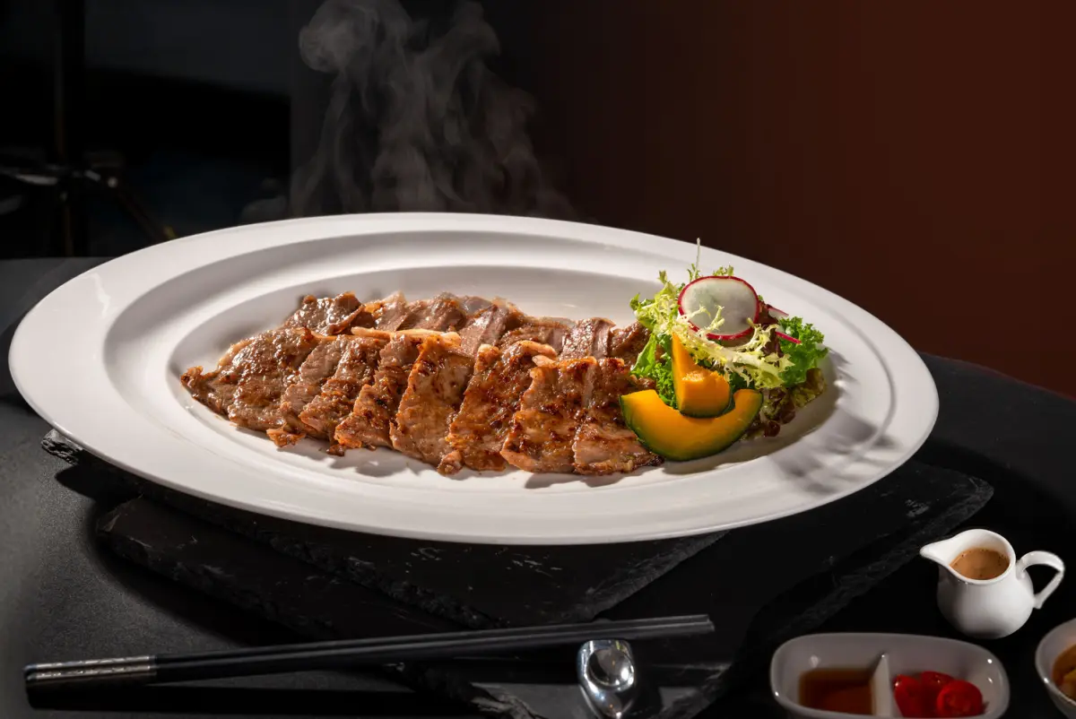 Wah Lok Cantonese Restaurant at Carlton Hotel Bangkok Sukhumvit introduces a new culinary highlight: “Pan-Fried Australian Wagyu Striploin in Sesame Sauce” — an elegant creation that balances...