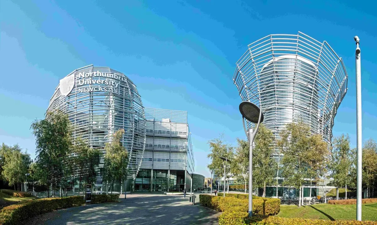 Becoming Doctors in the United Kingdom: St. George’s University’s Guide For Aspiring Thai Physicians