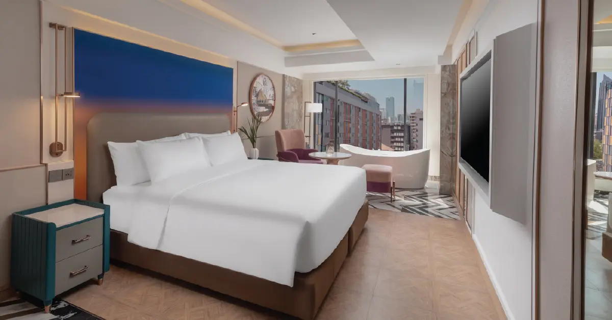 Bangkok just turned up the volume. The newest name on the city’s most vibrant street, Pipa Hotel Bangkok has officially opened on Sukhumvit 11—bringing rhythm, design, and inspiration...