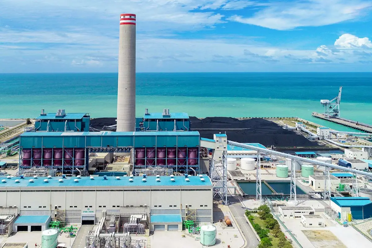 ทิศทางพลังงานหลักของโลกมีเป้าหมายในการเดินหน้าสู่การใช้ “พลังงานหมุนเวียน” (Renewable Energy: RE) อย่างเต็มตัว แต่คำถามที่ต้องเผชิญ คือ เมื่อความต้องการและปริมาณการใช้พลังงานเติบโตขึ้นอย่างต่อ...