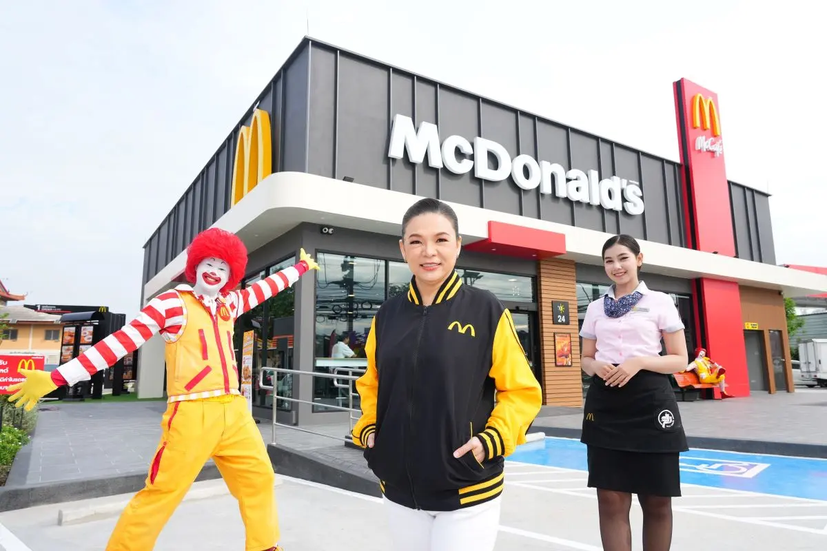บริษัท แมคไทย จำกัด ผู้นำธุรกิจร้านอาหารบริการด่วน (QSR) ภายใต้แบรนด์ แมคโดนัลด์ ประเทศไทย เดินหน้าขยาย 2 สาขาใหม่ล่าสุด ได้แก่ สาขาบูกิส พอยท์ พัทยา, และ สาขาสุวินทวงศ์ (ไดร์ฟทรู...