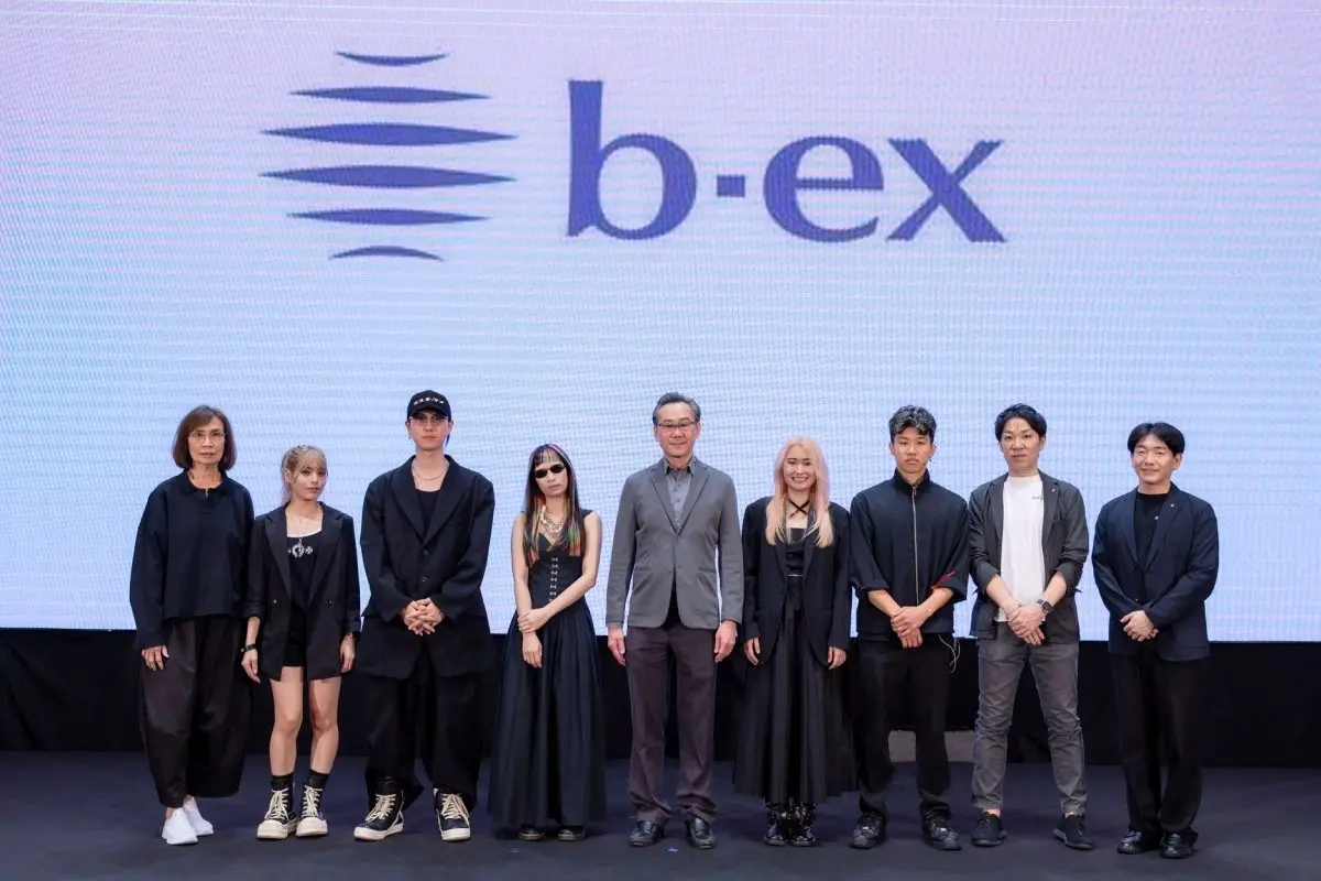 สาดความปัง! ให้คุณสาว ๆ แบบไม่ยั้ง หลังจากแบรนด์ KIRATERA (คิระเทระ) ภายใต้ b-ex Thailand (บีเอ็กซ์ ประเทศไทย) ในเครือ บมจ.โอซีซี เปิดตัวผลิตภัณฑ์เปลี่ยนสีผมเฉดใหม่ล่าสุด อย่าง Smoky Pink และ...