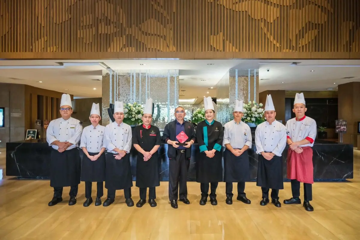 ห้องอาหารจตุจักร คาเฟ่ โรงแรมเซ็นทารา แกรนด์ เซ็นทรัลพลาซา ลาดพร้าว กรุงเทพฯ สร้างความภาคภูมิใจครั้งใหม่ให้แก่วงการห้องอาหารโรงแรม หลังได้รับรางวัล Red Table Award 2025 ในสาขา The Best...