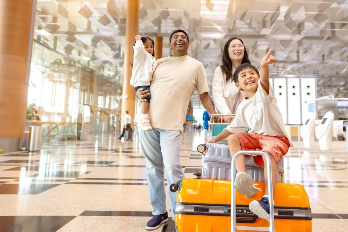 FWD Insurance recommends tax-planning options for expats with 2 online savings insurance plans eligible for 2025 tax deduction