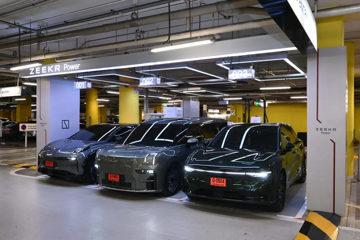 พร้อมแนะนำเคล็ดลับขับขี่ทางไกลให้ปลอดภัยทุกเส้นทาง ZEEKR แบรนด์รถไฟฟ้าระดับพรีเมียม-ลักชูรี แนะเคล็ดลับขับขี่ทางไกลให้ปลอดภัยทุกเส้นทาง พร้อมตอบแทนลูกค้าผู้มีอุปการคุณโดยการขยายสิทธิพิเศษสำหรับผู้...