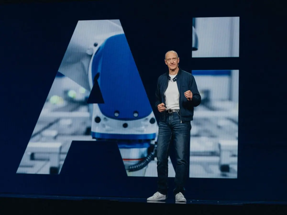 ซีเมนส์ขยายความร่วมมือกับเอ็นวิเดีย เพื่อสร้างระบบปฏิบัติการ AI สำหรับภาคอุตสาหกรรม (Industrial AI Operating System) นำ AI มาพลิกโฉมห่วงโซ่คุณค่าทางอุตสาหกรรมแบบครบวงจร ตั้งแต่การออกแบบ...