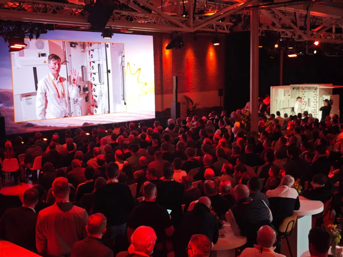 SolisStorage ได้ประกาศเปิดตัวระบบกักเก็บพลังงานเชิงพาณิชย์และอุตสาหกรรม (C&I) รุ่นใหม่ภายใต้ชื่อ EverCore อย่างเป็นทางการ ในงานอีเวนต์ระดับไฮโปรไฟล์ที่กรุงอัมสเตอร์ดัม...