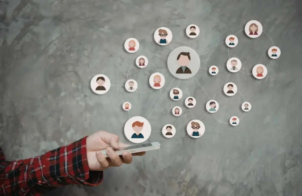 ในยุคที่ตัวเลขผู้ติดตาม (Followers) กลายเป็นเครื่องการันตีความน่าเชื่อถือ ไม่ว่าจะเป็นร้านค้าออนไลน์ อินฟลูเอนเซอร์ หรือแบรนด์ธุรกิจ ต่างก็ต้องการสร้างภาพลักษณ์ให้ดูดีตั้งแต่แรกเห็น การ...