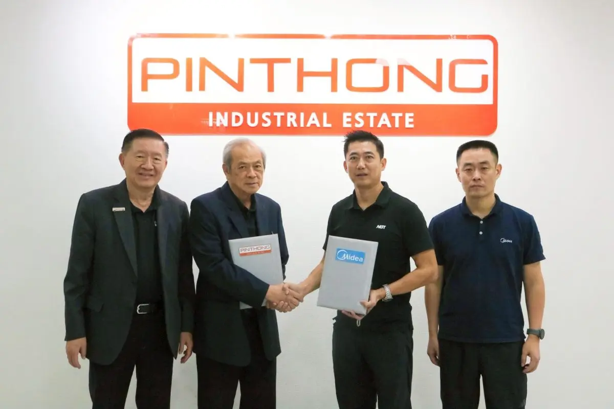 เมื่อเร็วๆ นี้ นายสุจินต์ เรียนวิริยะกิจ (ที่ 2 จากซ้าย) กรรมการบริษัท และ นายสุรัช พัฒนวงศ์ยืนยง (ที่ 1 จากซ้าย) กรรมการบริหาร บริษัท ปิ่นทอง อินดัสเตรียล ปาร์ค จำกัด (มหาชน) หรือ...