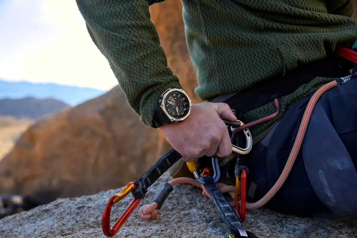 Zepp Health (เซปป์ เฮลท์) บริษัทด้านเทคโนโลยีเพื่อสุขภาพเปิดตัวสมาร์ทวอทช์รุ่นล่าสุด Amazfit T-Rex Ultra 2 ที่ถือเป็นรุ่นที่แข็งแกร่งที่สุดในไลน์ของ T-Rex เพราะถูกออกด้วยวัสดุคุณภาพสูงมีความแข็ง...