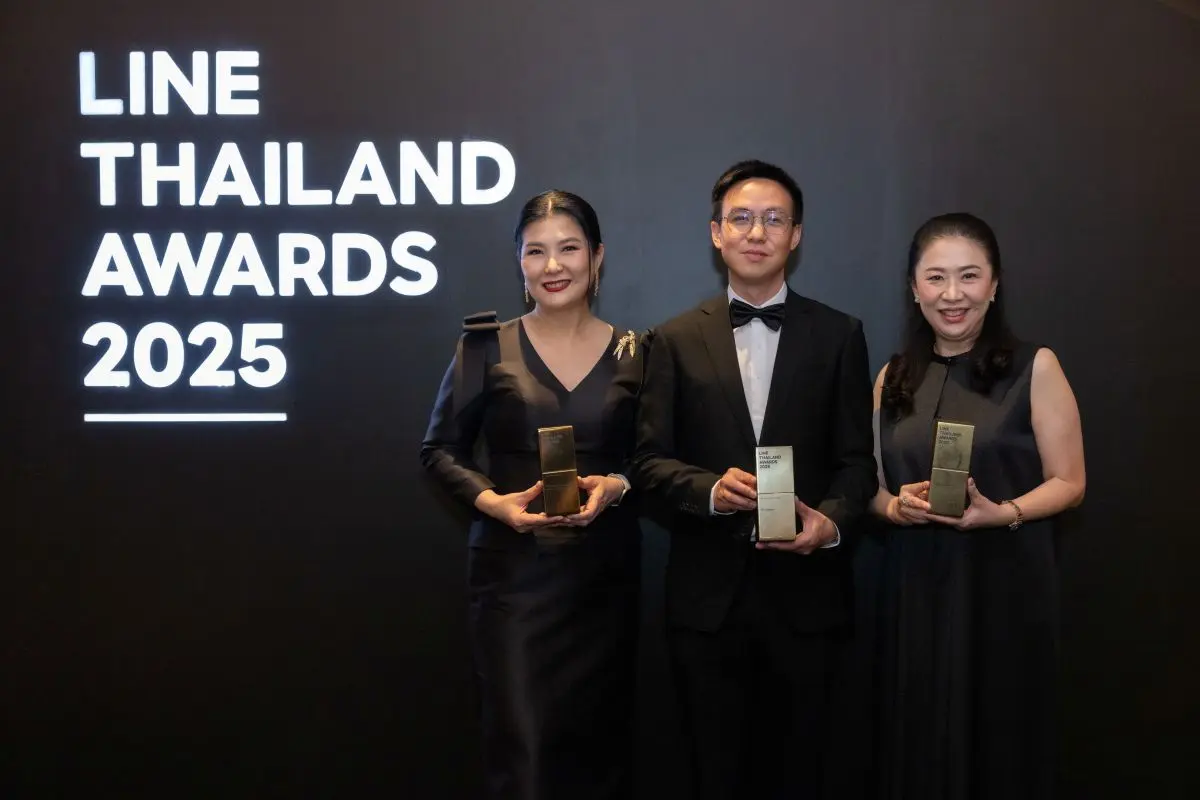 คุณวิไล บุญเจริญชัย ผู้จัดการฝ่ายกลยุทธ์และการตลาดคาเฟ่อเมซอน คุณพิชาภรณ์ วงศ์ศรี ผู้จัดการฝ่ายสื่อสารองค์กร และ คุณเอกชัย ตั้งเสงี่ยมวิสัย ผู้จัดการฝ่ายกลยุทธ์และการตลาดค้าปลีกน้ำมัน บริษัท ปตท...