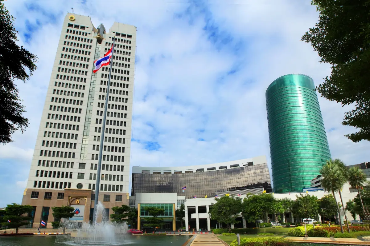 จากเหตุการณ์ความไม่สงบในตะวันออกกลางที่ทวีความรุนแรงมากยิ่งขึ้น ส่งผลให้ระดับราคาน้ำมันดิบและน้ำมันสำเร็จรูปในตลาดโลกปรับตัวสูงขึ้น บริษัท ปตท. จำกัด (มหาชน) (ปตท.) ร่วมกับ...