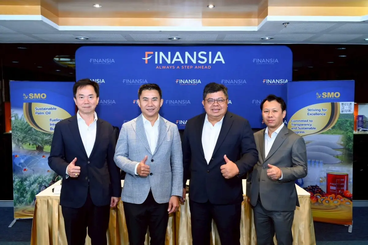 นายกิตติพงษ์ พวงมาลา ประธานเจ้าหน้าที่บริหาร นายกุศล ศรีเปารยะ ประธานเจ้าหน้าที่บริหารการเงิน นายโจซ์สัน ลิม กรรมการผู้จัดการสายงานนวัตกรรมและการค้าระหว่างประเทศ นายศักดา...