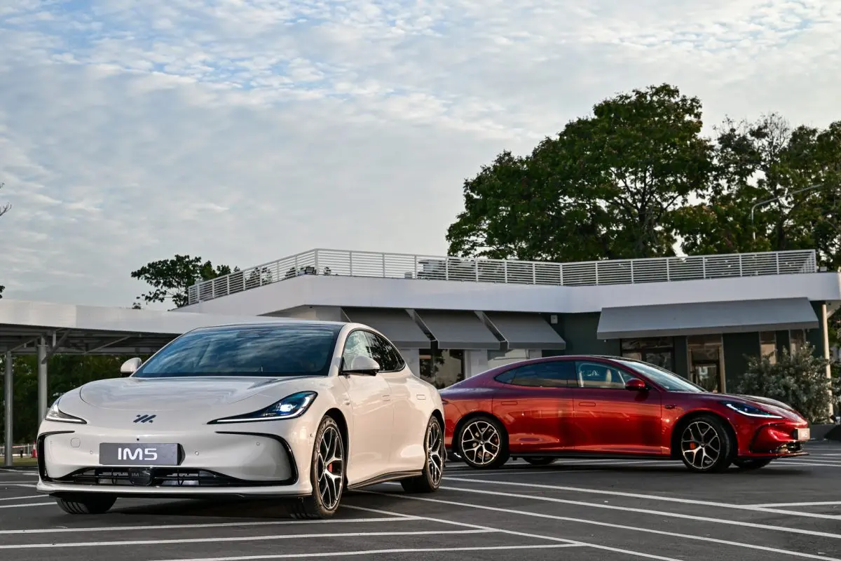 บริษัท เอสเอไอซี มอเตอร์ – ซีพี จำกัด และ บริษัท เอ็มจี เซลส์ (ประเทศไทย) จำกัด ผู้ผลิตและผู้จำหน่ายรถยนต์เอ็มจีในประเทศไทย เผย 5 จุดเด่นของ MG IM5 “The First Premium Intelligent e...