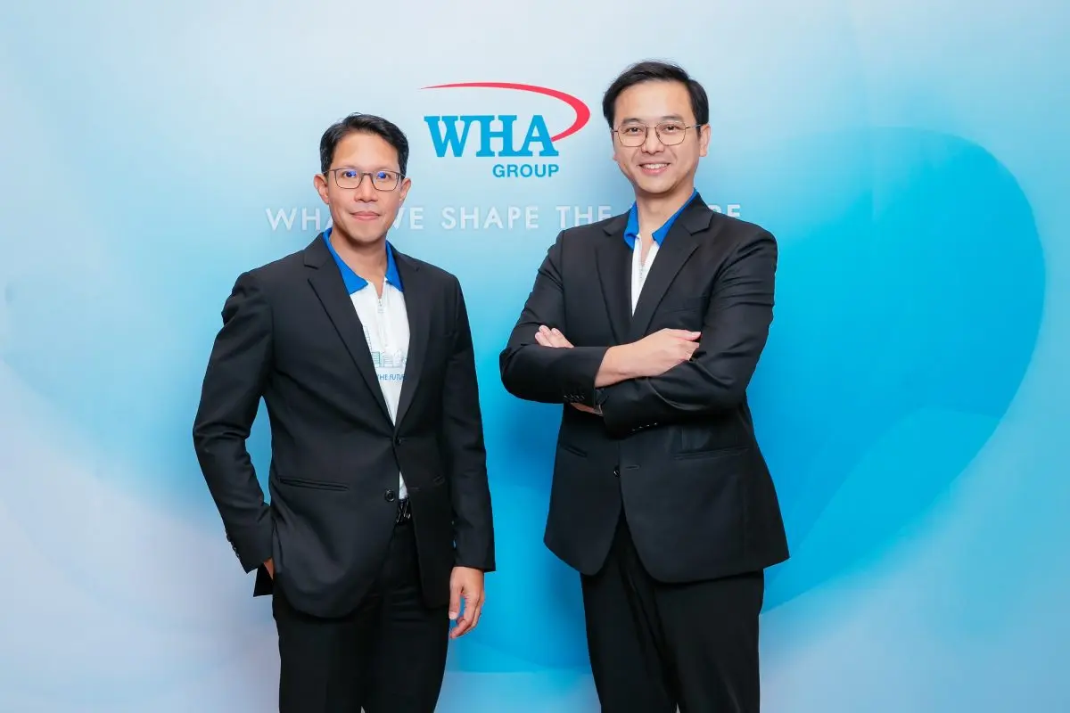 นายอัครินทร์ ประเทืองสิทธิ์ (ซ้าย) ประธานเจ้าหน้าที่บริหาร และ นายประพนธ์ ชินอุดมทรัพย์ (ขวา) ประธานเจ้าหน้าที่ฝ่ายบริหารการเงิน บมจ.ดับบลิวเอชเอ ยูทิลิตี้ส์ แอนด์ พาวเวอร์ หรือ...