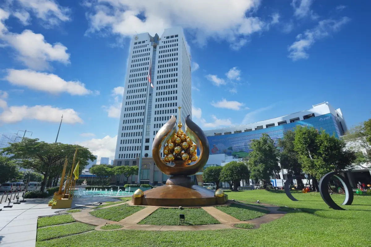 ปตท. ยืนยัน “ป้องกันไม่ขาดน้ำมัน” แบกรับต้นทุนจัดหา ต้นทุนการเงิน บริหารความเสี่ยง รักษาความมั่นคงพลังงาน