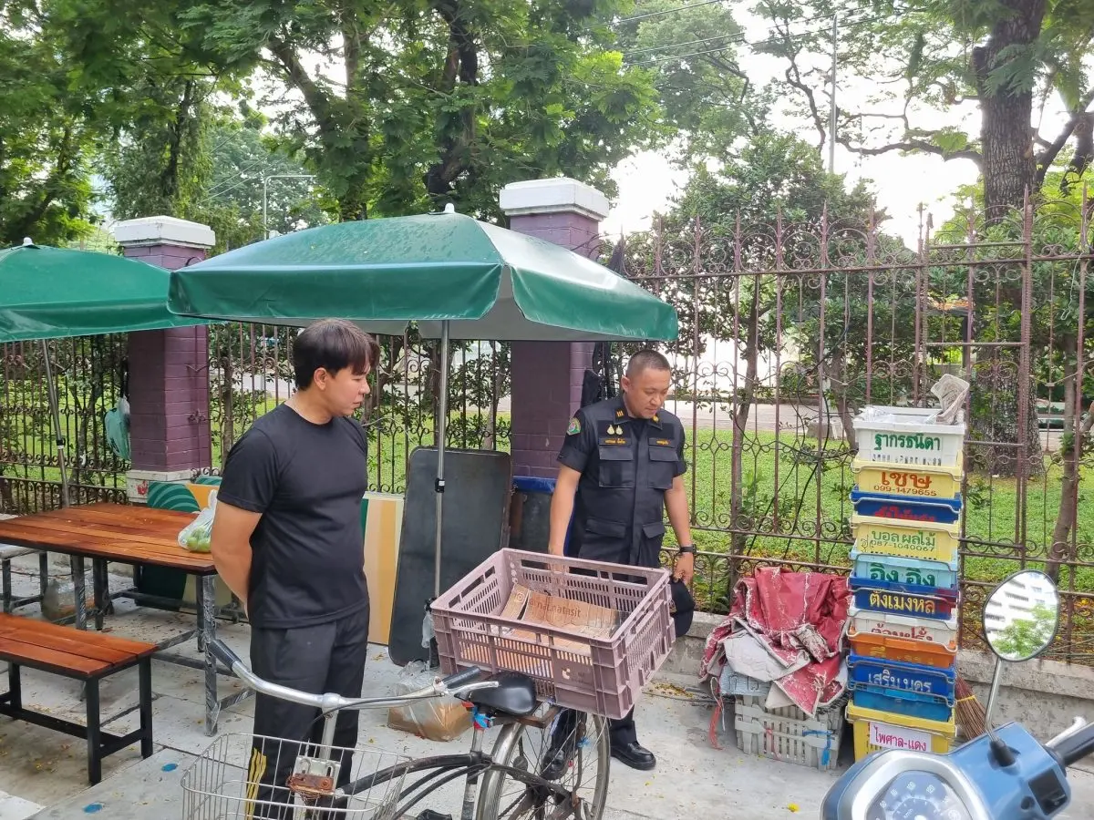 นายนรเทพ ชูพูล ผู้อำนวยการเขตปทุมวัน กทม. กล่าวถึงความคืบหน้าการจัดระเบียบ Hawker Center สวนลุมพินีว่า สำนักงานเขตฯ ได้ลงพื้นที่จัดระเบียบพื้นที่การค้า Hawker Center บริเวณสวนลุมพินี ประตู...