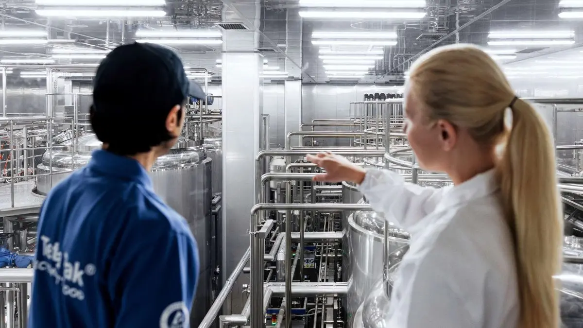 ผู้ผลิตนมสามารถลดการปล่อยก๊าซคาร์บอน พร้อมเพิ่มประสิทธิภาพได้ทันที โดยไม่ต้องเปลี่ยนเครื่องจักรทั้งระบบ ด้วยโซลูชันและอุปกรณ์ในกระบวนการผลิตที่มีอยู่ในปัจจุบันของเต็ดตรา แพ้ค ผลการศึกษาล่าสุดจาก...