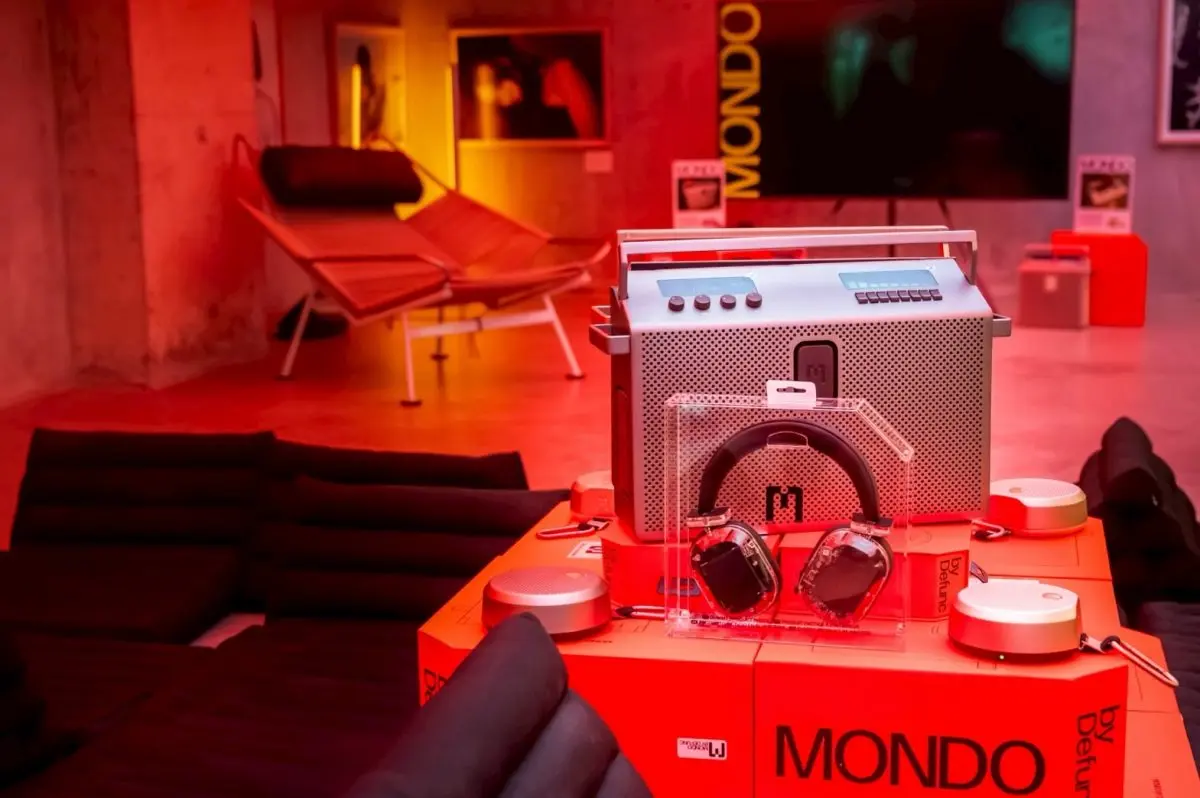 KOAN เดินเกมรุกตลาดดิจิทัลไลฟ์สไตล์ จัดงานสุดเอ็กซ์คลูซีฟ เปิดตัว “MONDO” แบรนด์เครื่องเสียงจากสวีเดนสู่ตลาดไทยอย่างเป็นทางการ ชูจุดเด่นการผสานเสียง ดีไซน์ และวัฒนธรรมร่วมสมัย สะท้อนบทบาทในการคัดสรร...