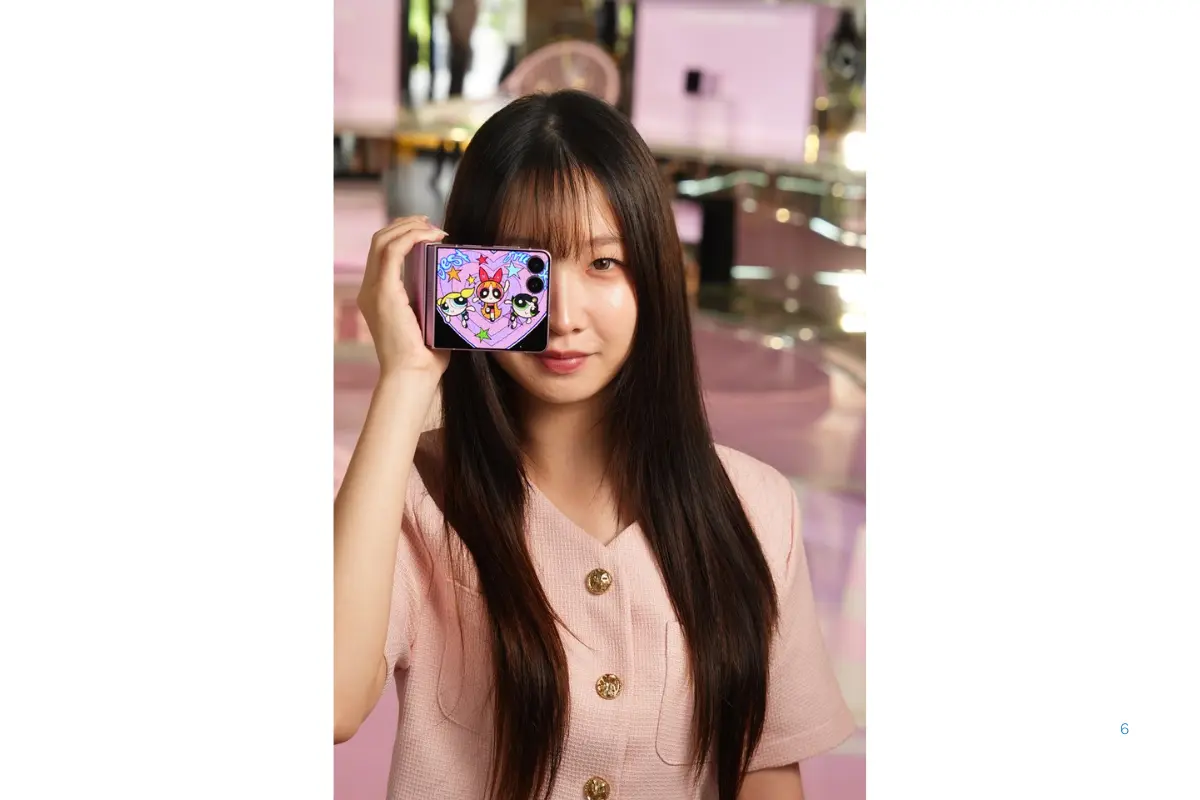 Galaxy Z Flip8 พับดีไซน์เก๋ บางเบาสุดที่เคยมี มาพร้อมสีชมพูสุดคิวท์ใหม่ อัปเกรดจอ FlexWindow 4.1 นิ้ว พับ ตั้ง ถ่ายรูปสนุกไม่ต้องง้ออุปกรณ์เสริม เอาใจสายแฟชั่นและครีเอเตอร์ด้วยตัว...