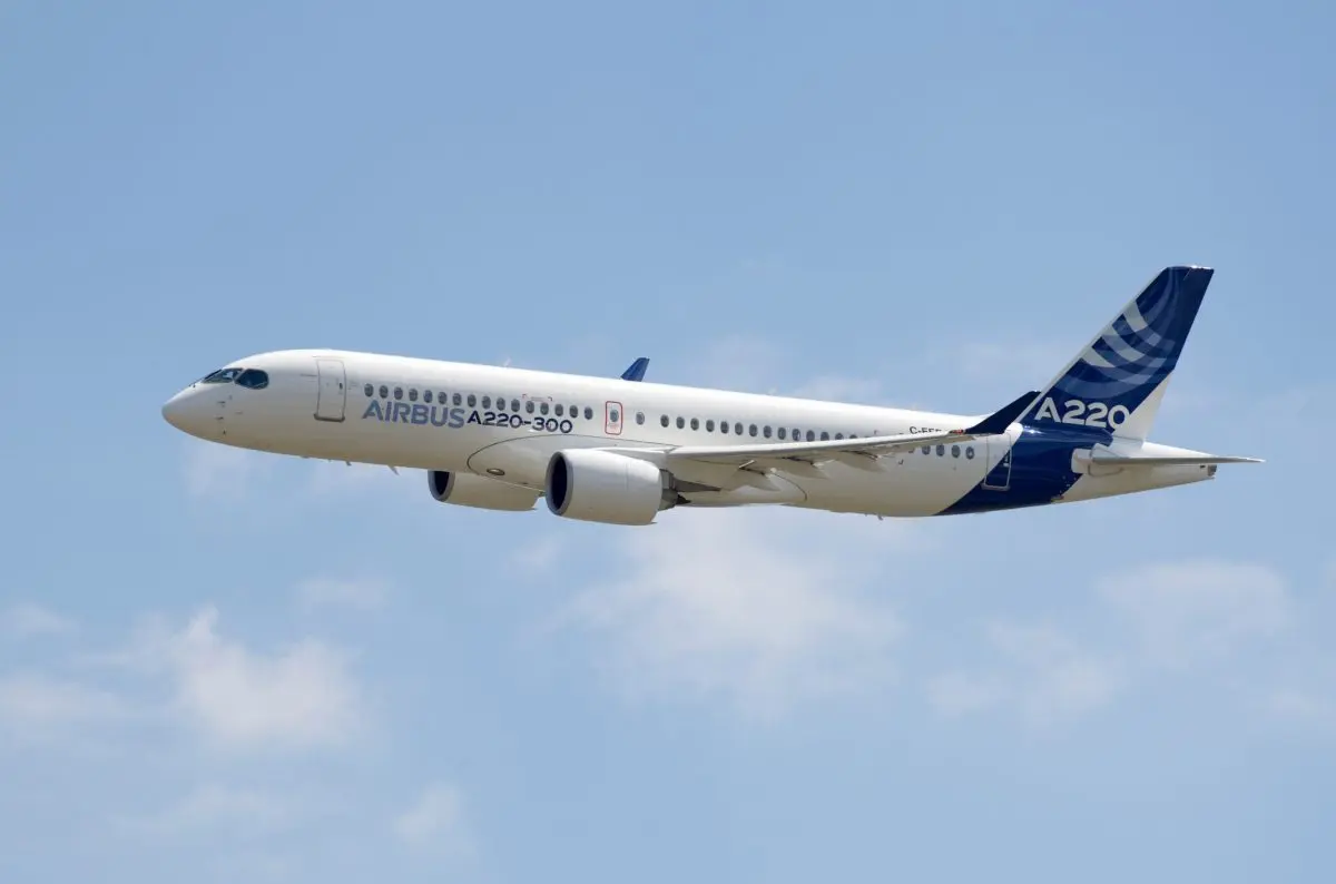 Airbus Asia Training Centre (AATC) ซึ่งเป็นบริษัทร่วมทุนระหว่างแอร์บัสและ Singapore Airlines เตรียมติดตั้งเครื่องจำลองการบินเต็มรูปแบบ (Full-Flight Simulator: FFS) สำหรับเครื่องบินเอ220 (A220...