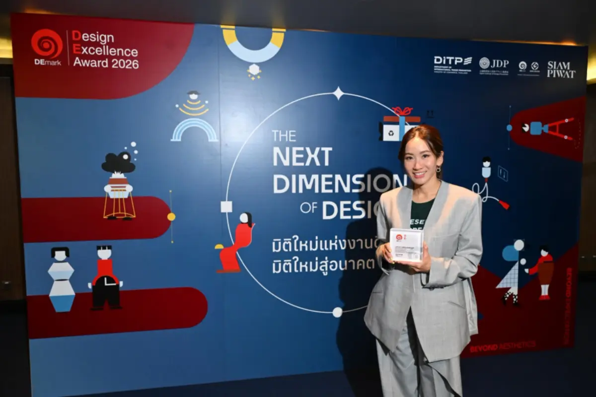 ตอกย้ำพลังการออกแบบพื้นที่ สร้างประสบการณ์ฮีลใจผ่านงานศิลปะ Immersive ท่ามกลางวิกฤตสุขภาวะใจของคนเมืองที่ชีวิตเต็มไปด้วยความเร่งรีบทำให้เราอาจลืมหยุดมองสิ่งสวยงามเล็ก ๆ รอบตัว “ดอก...