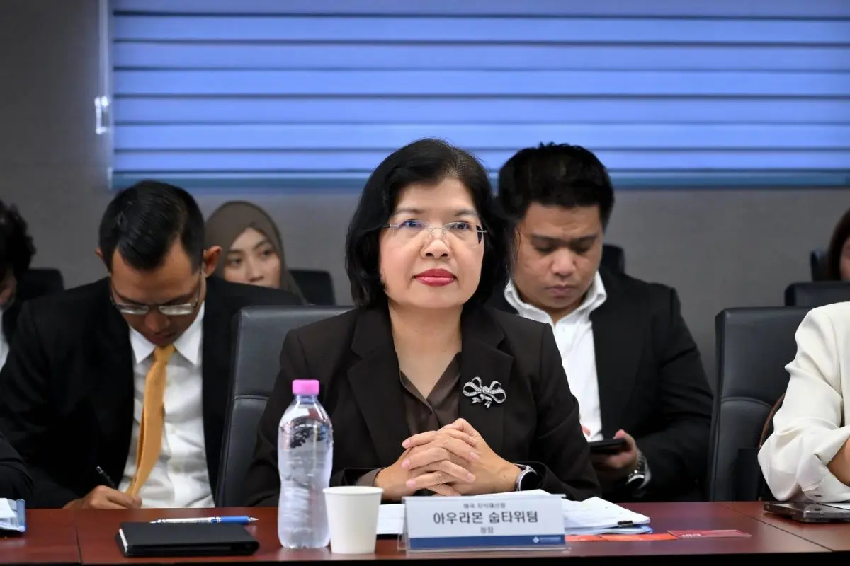 ยกระดับการคุ้มครองทรัพย์สินทางปัญญารับมือ AI – ปราบปรามละเมิดออนไลน์ พร้อมผลักดัน IP Financing และพัฒนาระบบจัดเก็บค่าลิขสิทธิ์โปร่งใส กรมทรัพย์สินทางปัญญา กระทรวงพาณิชย์ เดินหน้าหารือทวิภาคีกับ...