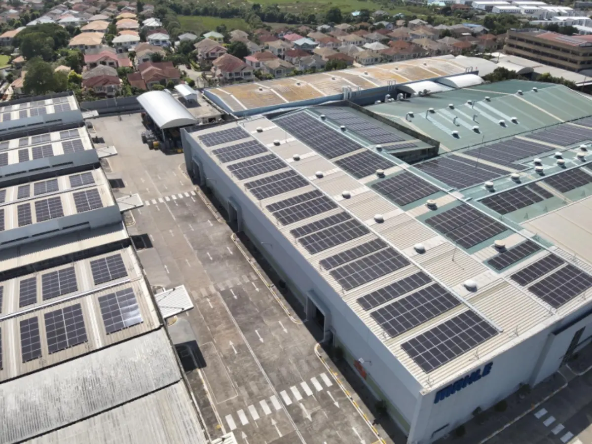 MAHLE has taken another step in reducing operational emissions at its production facility in Samut Prakan, Thailand. The plant now operates a photovoltaic (PV) system comprising 1,639 solar...